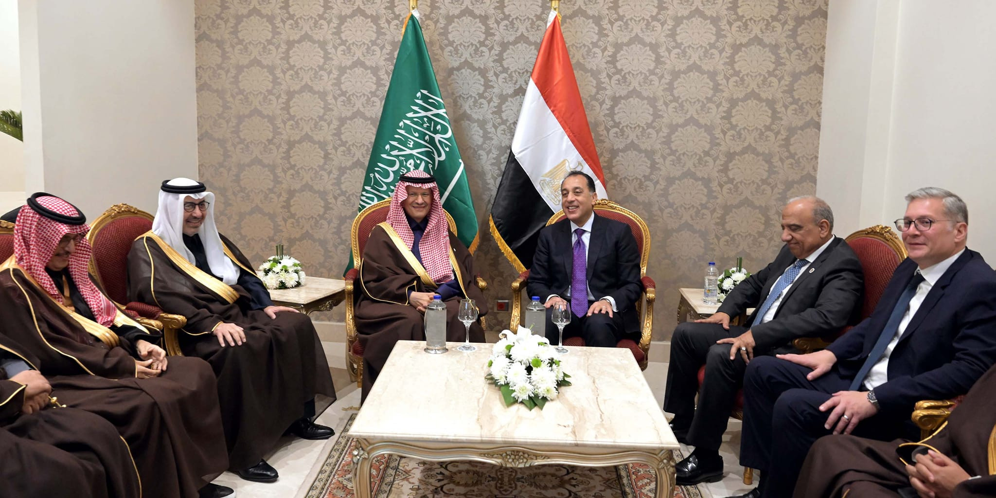 رئيس الوزراء ووزير الطاقة السعودي