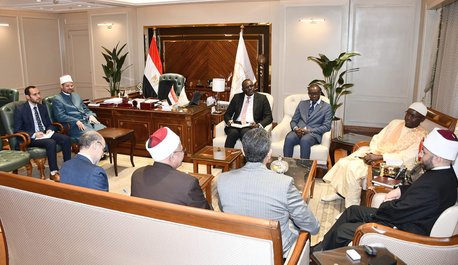 وزير الأوقاف ومستشار الرئيس السنغالي