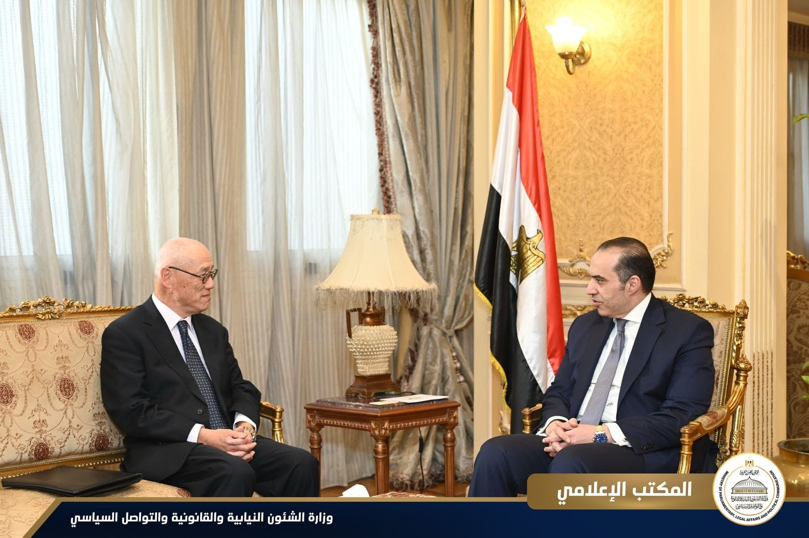 وزير الشؤون النيابية