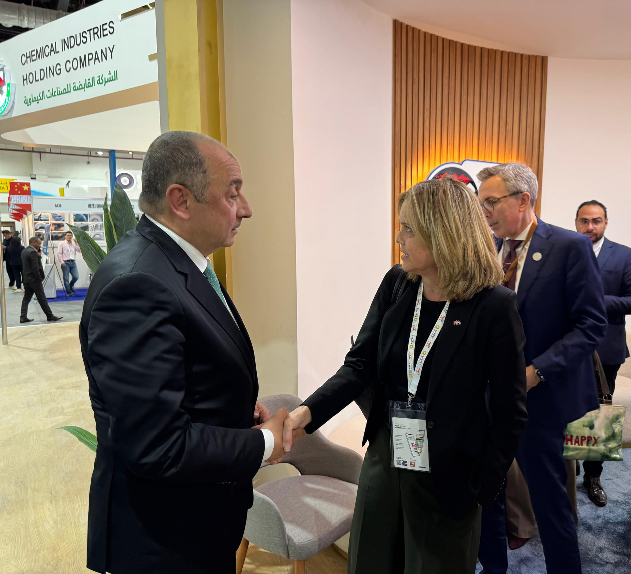 قطاع الاعمال