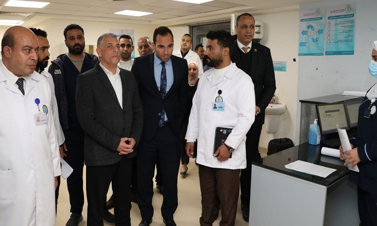 محافظ الإسماعيلية يتفقد مستشفى القنطرة غرب المركزي