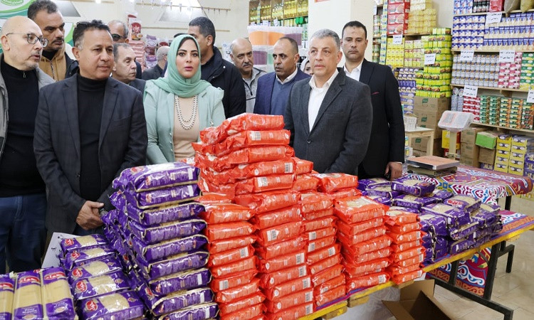 محافظ الإسماعيلية يفتتح معرض 