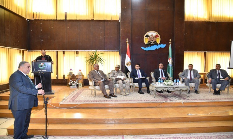 محافظ الفيوم يشهد جلسة الحوار المجتمعي حول مقترح 