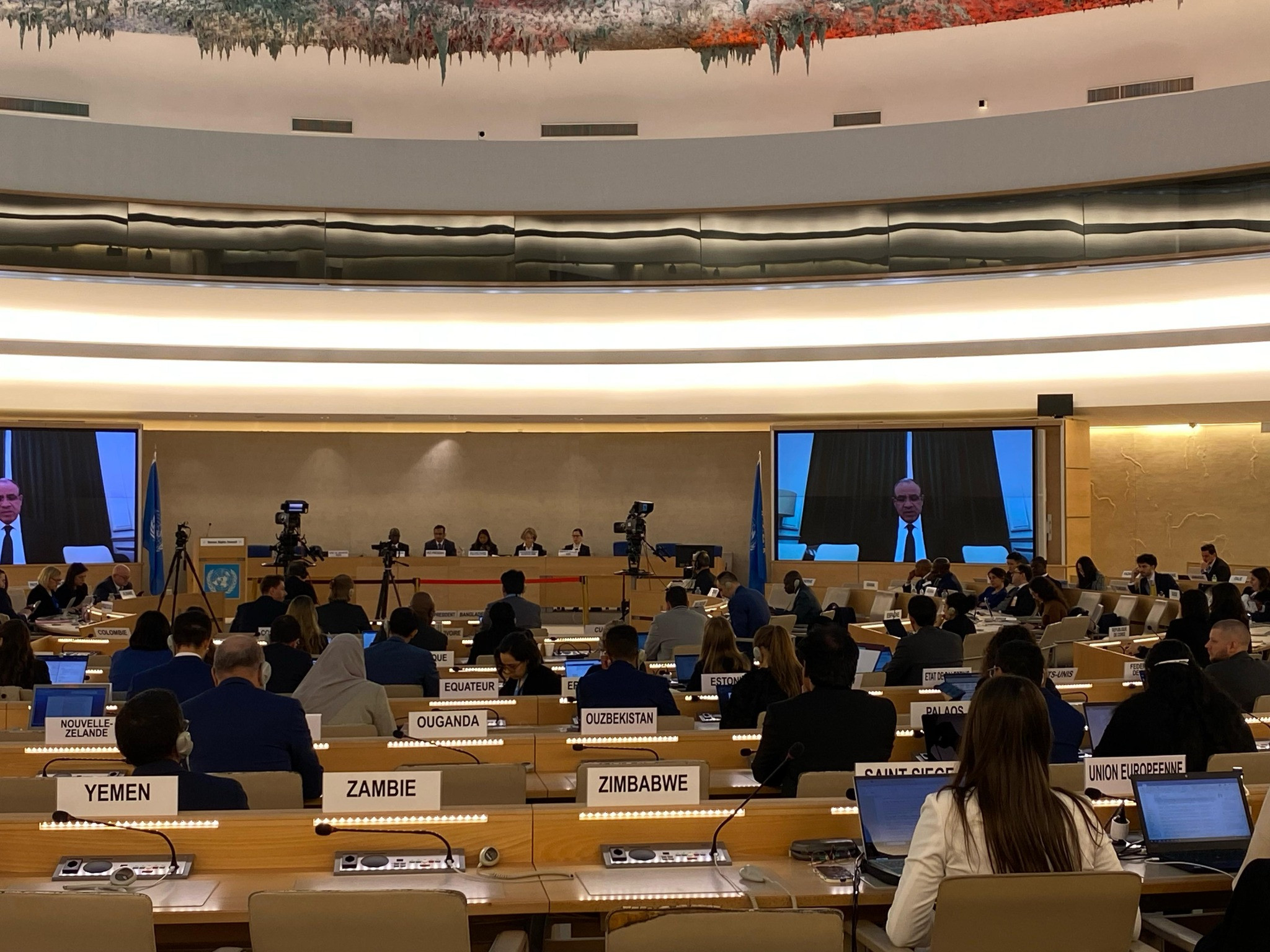 وزير الخارجية