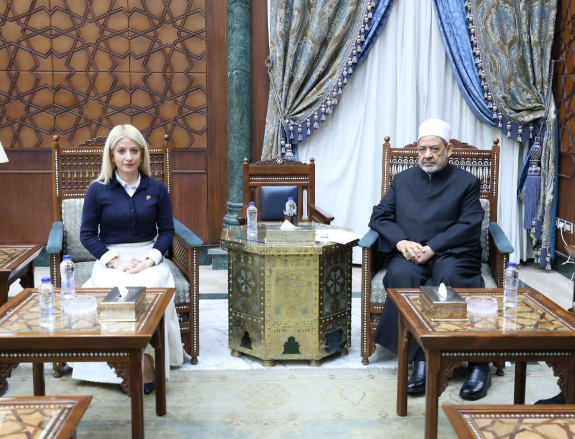 شيخ الزهر ورئيسة مجلس النواب القبرصي