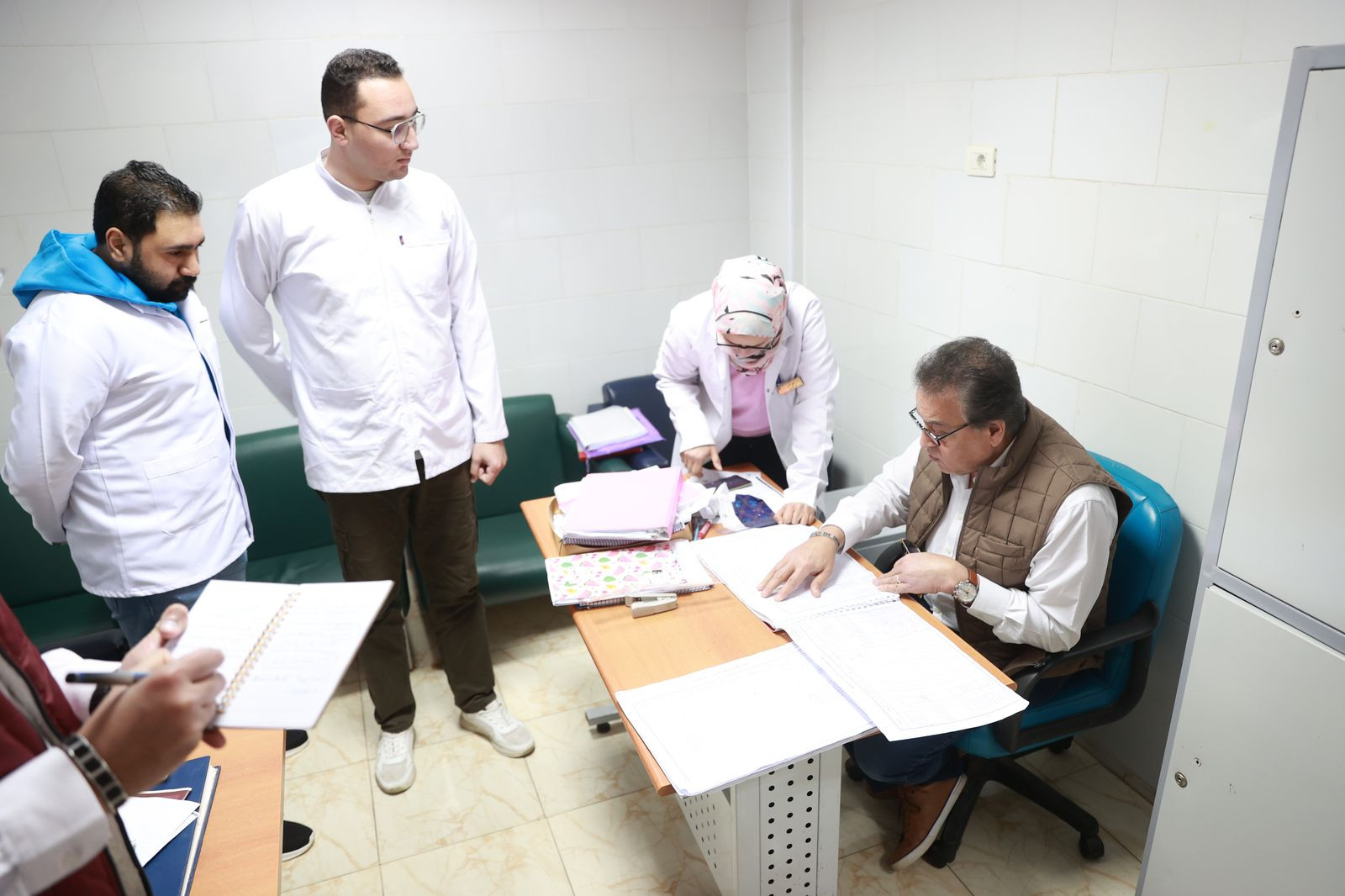 وزير الصحة في الاسمرات