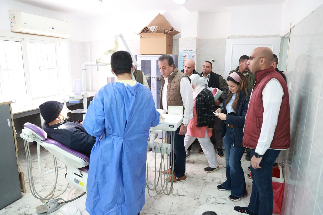 وزير الصحة في الاسمرات