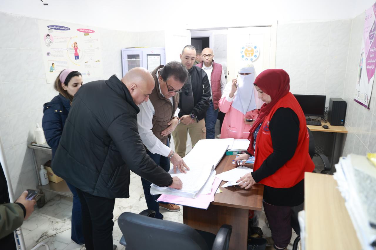 وزير الصحة في الاسمرات