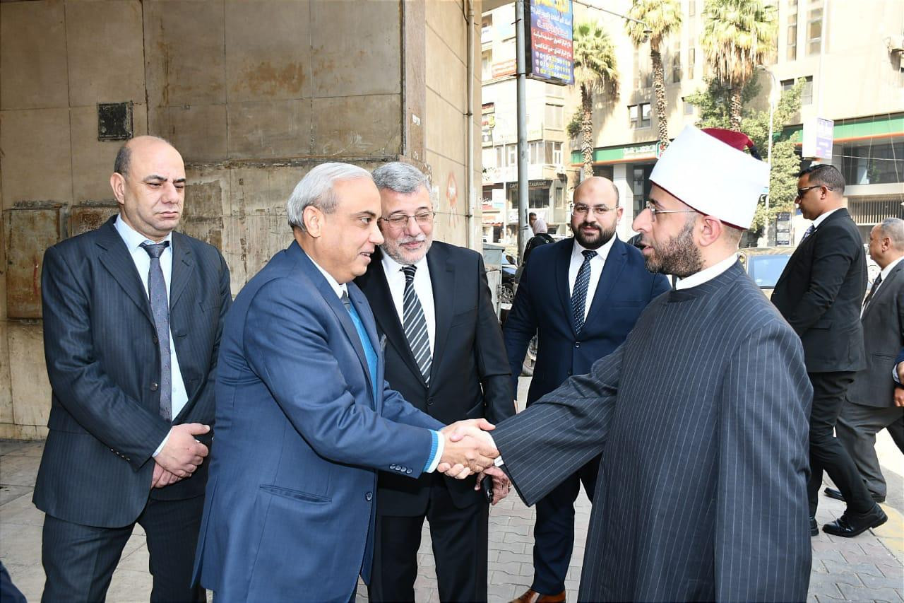 الأزهري ورئيس هيئة الأوقاف