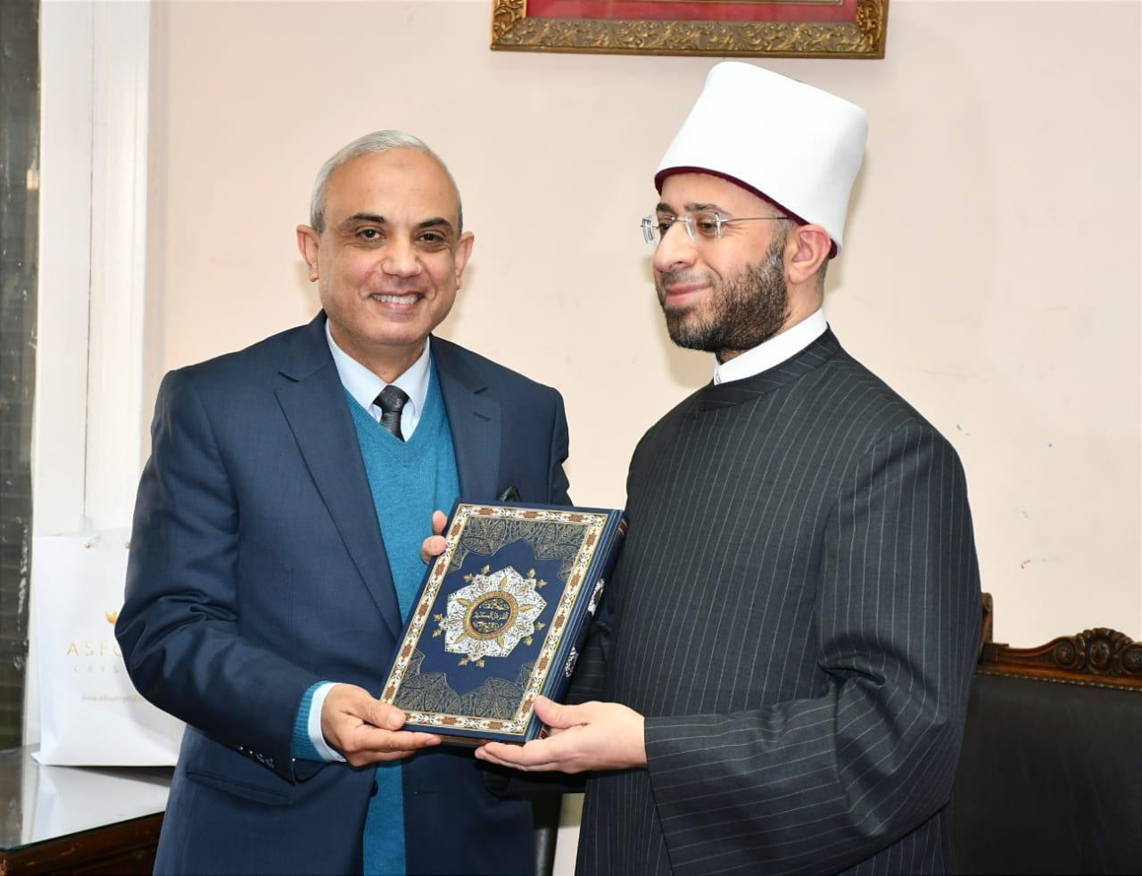 الأزهري ورئيس هيئة الأوقاف