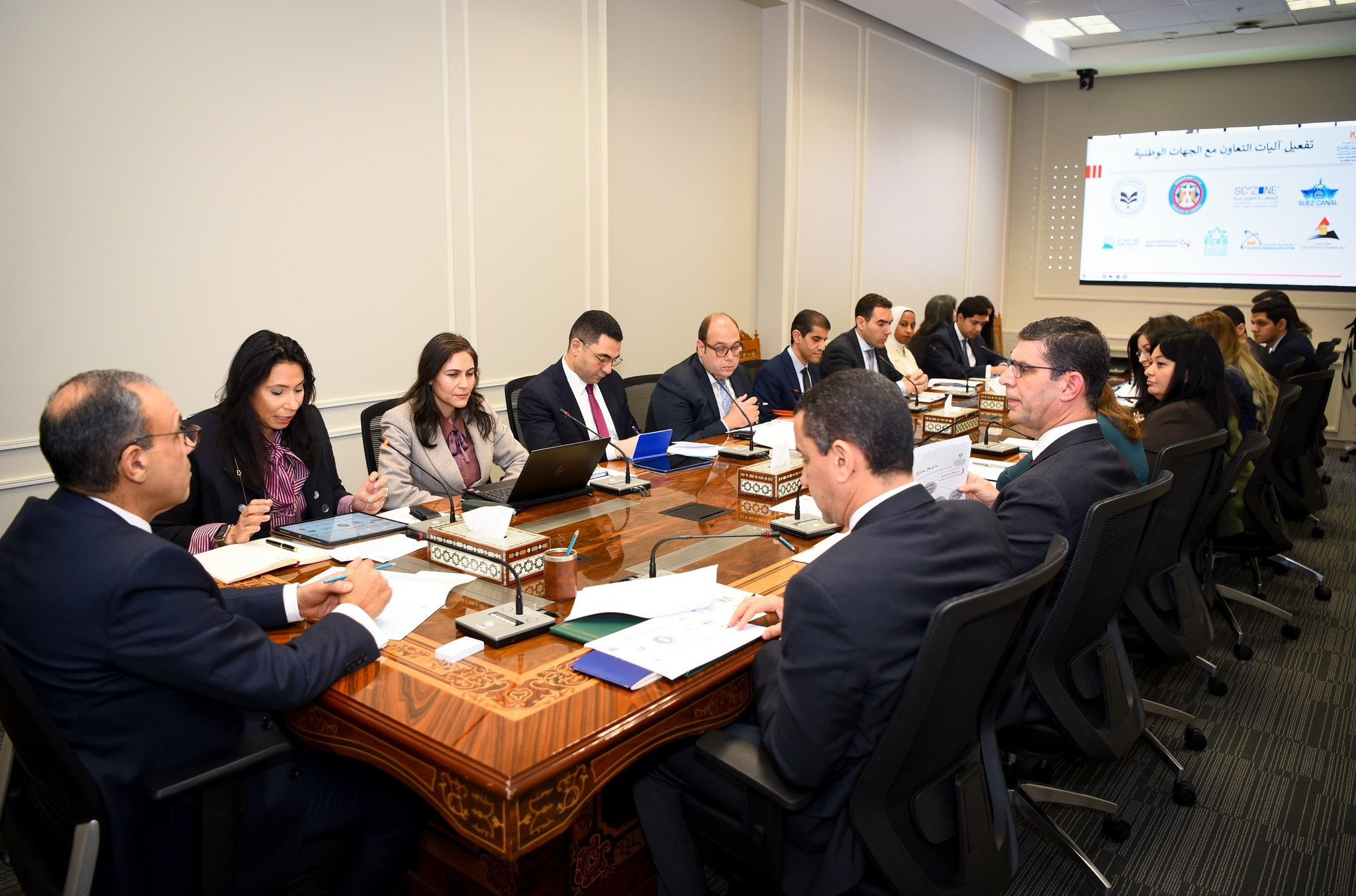 وزير الخارجية