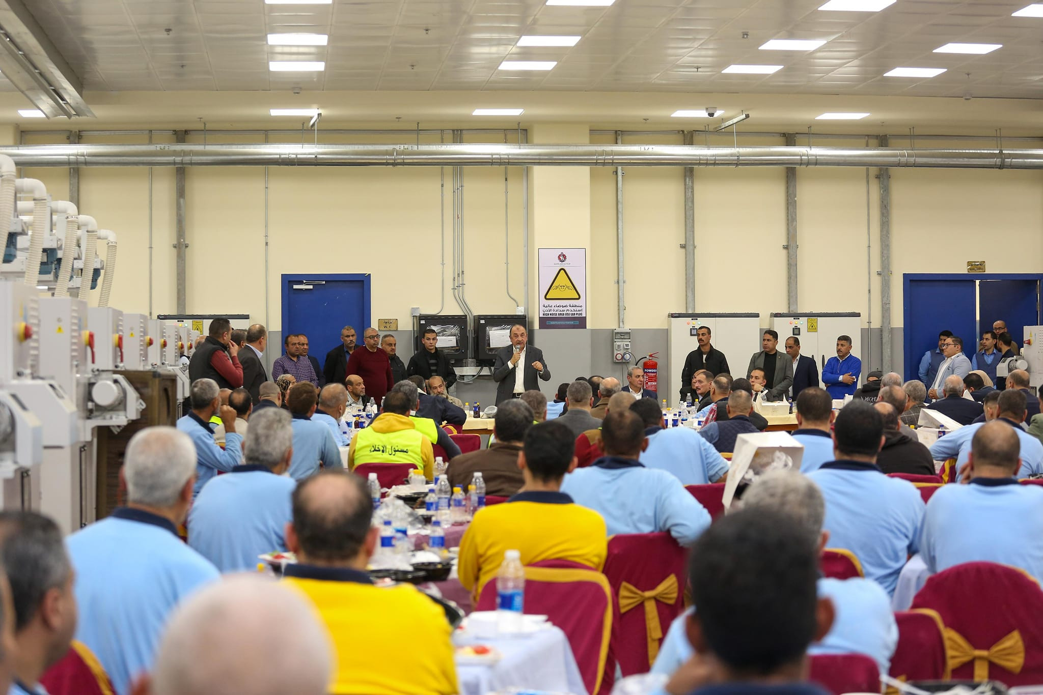 وزير قطاع الأعمال العام يتفقد مصانع شركة مصر للغزل والنسيج