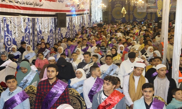 محافظ القليوبية يشهد احتفالية تكريم حفظة القرآن الكريم بقرية كوم اشفين