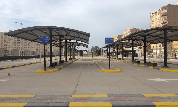 محافظ الجيزة: تجهيز موقف السرفيس الحضاري بكوبري الصحابة بسعة 400 سيارة