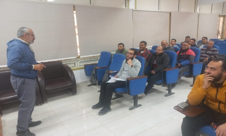 دورة تدريبية بالفيوم لشرح خطة الصحة لمكافحة الأمراض المعدية بالمنشآت ا