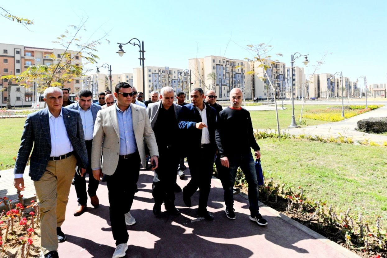 وزير الإسكان