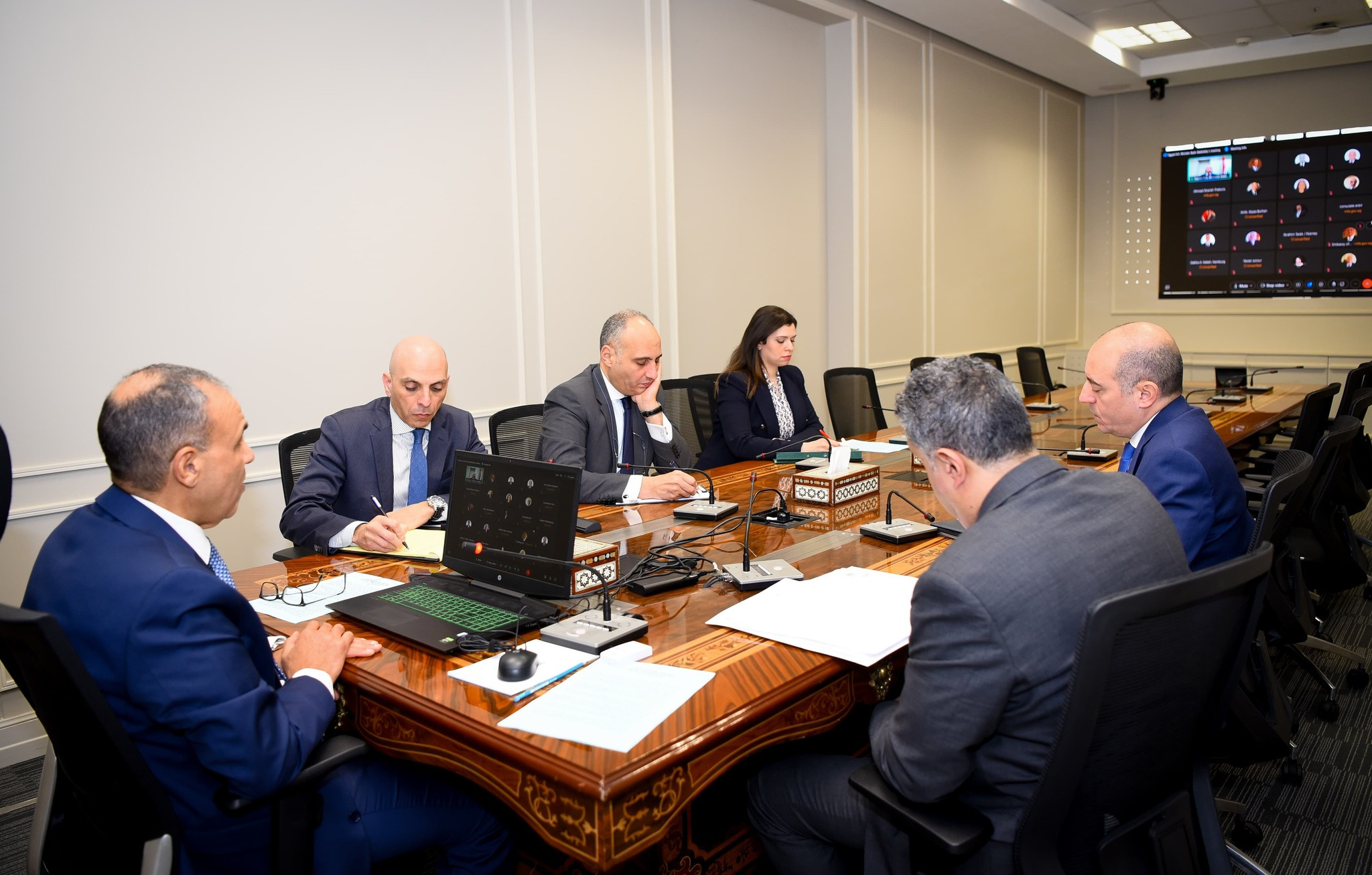 وزير الخارجية