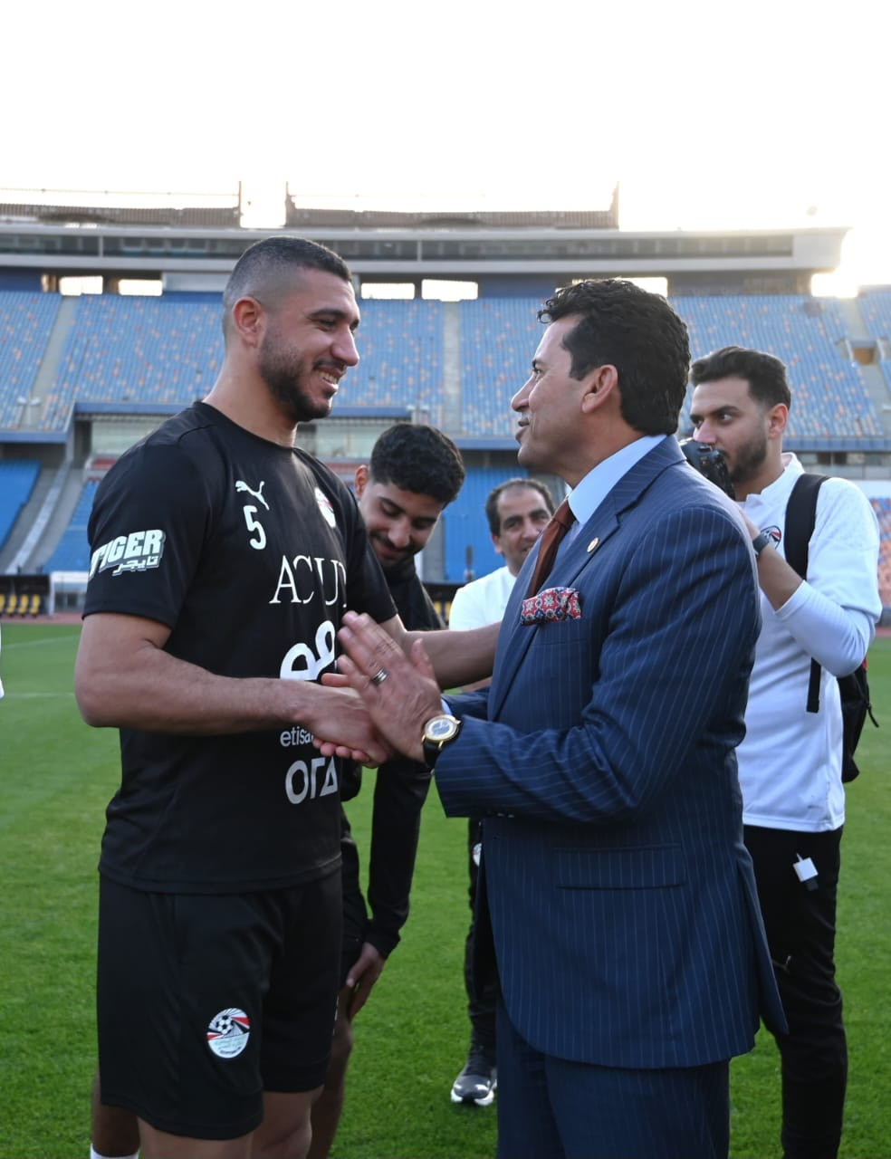 وزير الرياضة والمنتخب