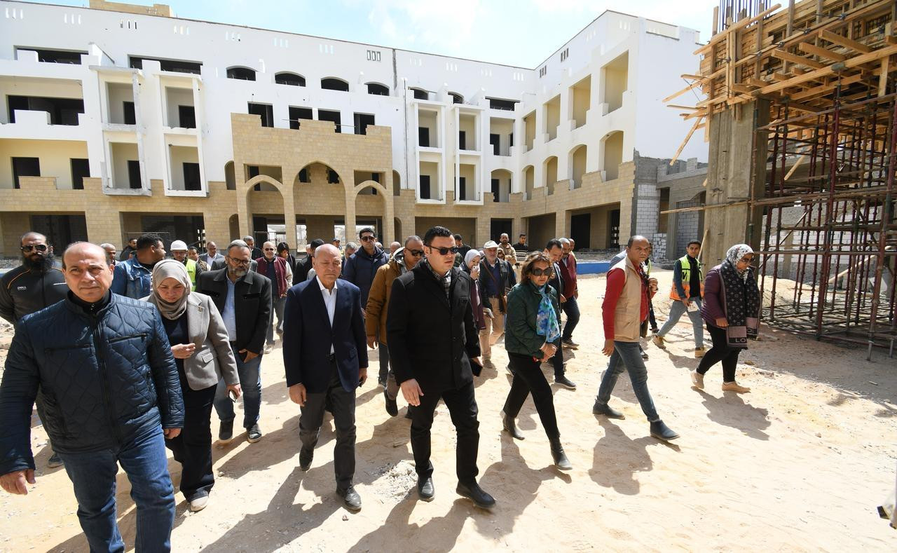 وزير الإسكان ومحافظ القاهرة