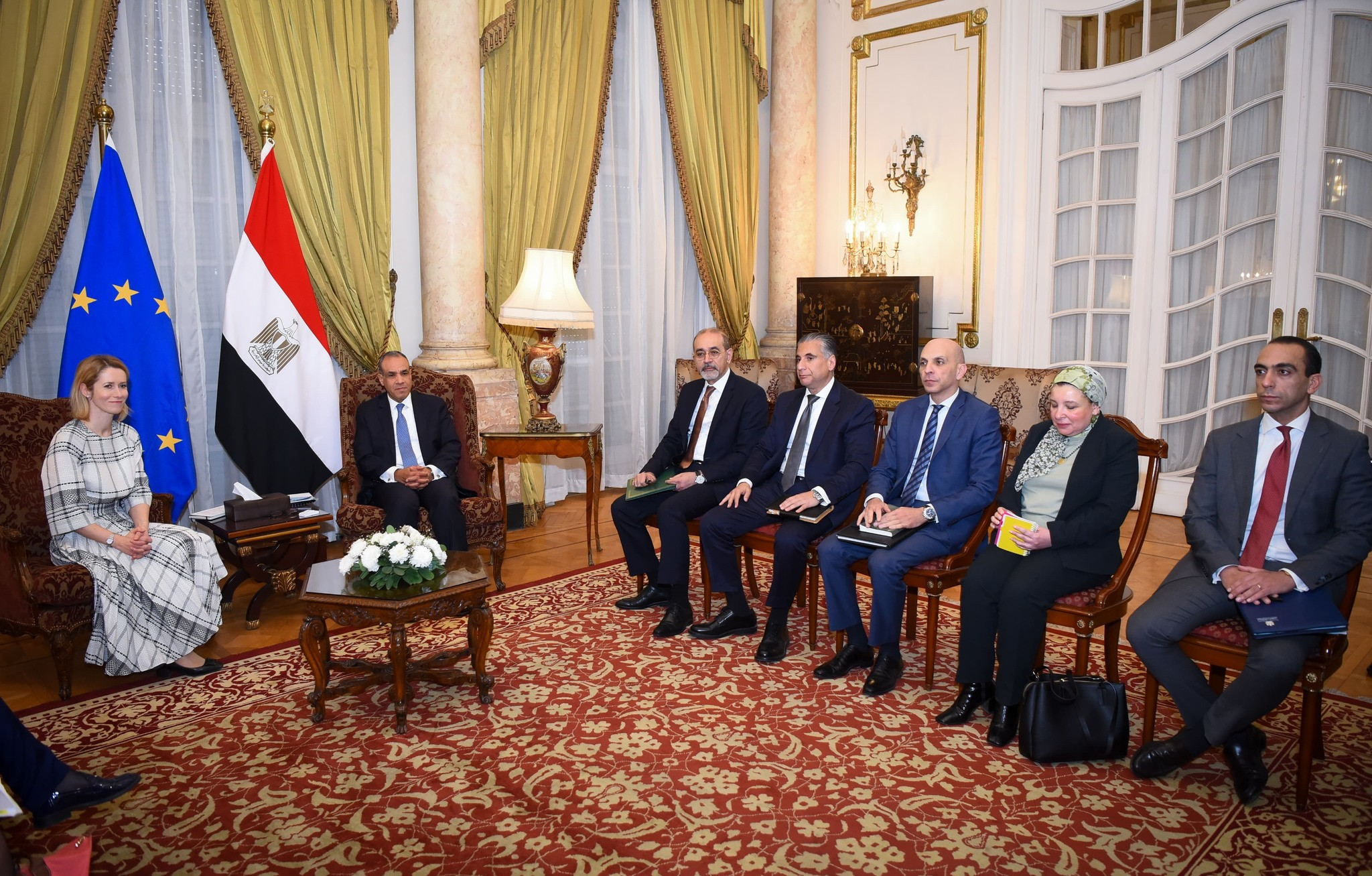 وزير الخارجية