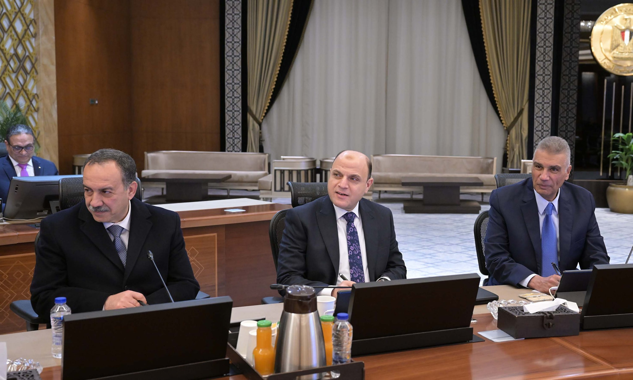 مدبولي يجتمع مع المحافظين