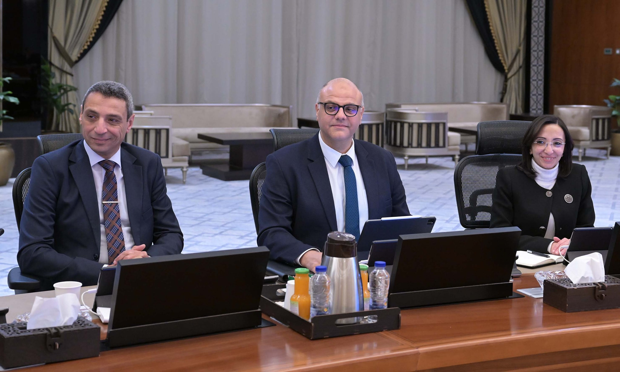 مدبولي يجتمع مع المحافظين