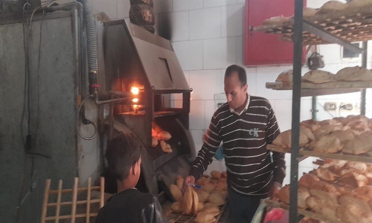 محافظ المنيا يوجه بتكثيف الحملات الرقابية على الأسواق والمخابز