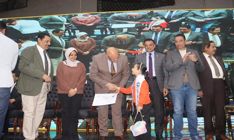 القليوبية تكرم 2000 من حفظة القرآن الكريم وأوائل الثانوية بشبرا الخيمة