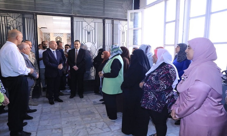 محافظ القاهرة يقدم التهنئة للعاملين بالديوان العام والمركز التكنولوجي
