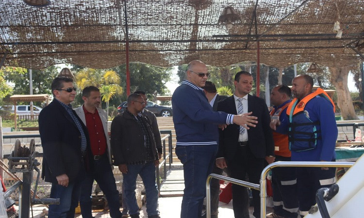 محافظ القليوبية يتفقد حدائق القناطر الخيرية