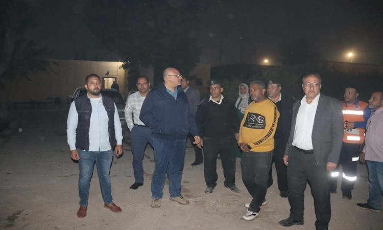 محافظ القليوبية يتوجه لموقع حريق بقطعة أرض فضاء بالخانكة