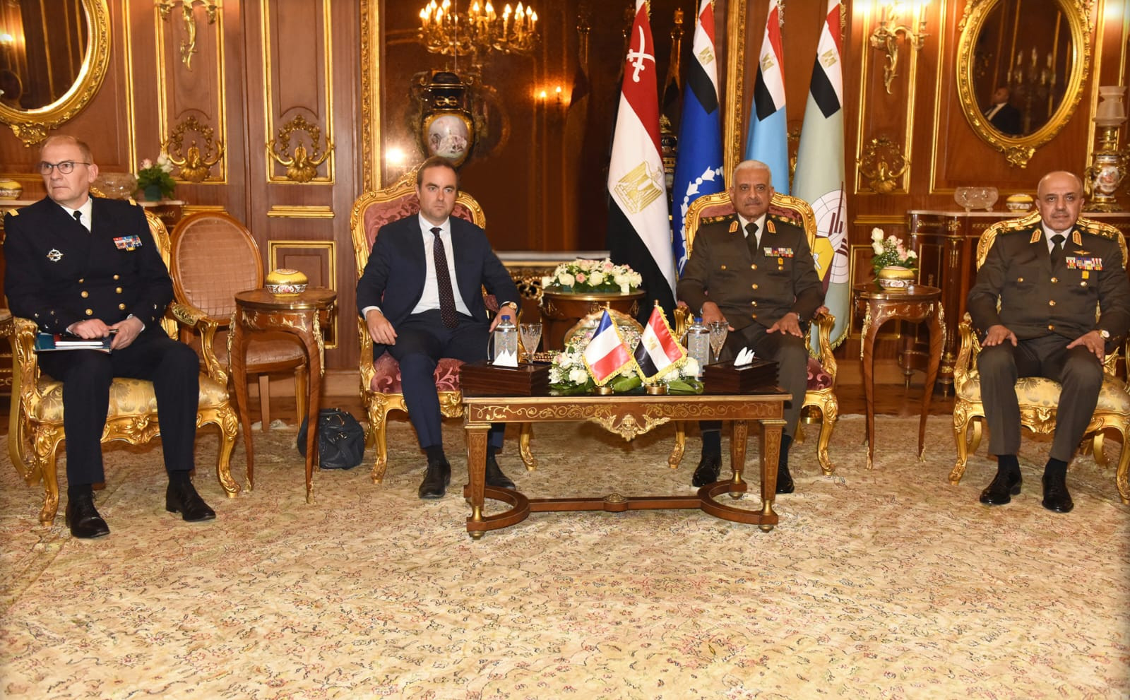 وزير الدفاع