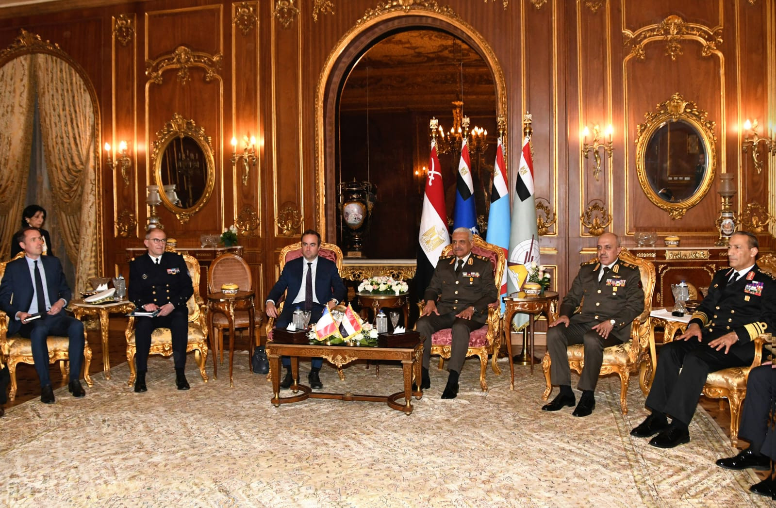 وزير الدفاع