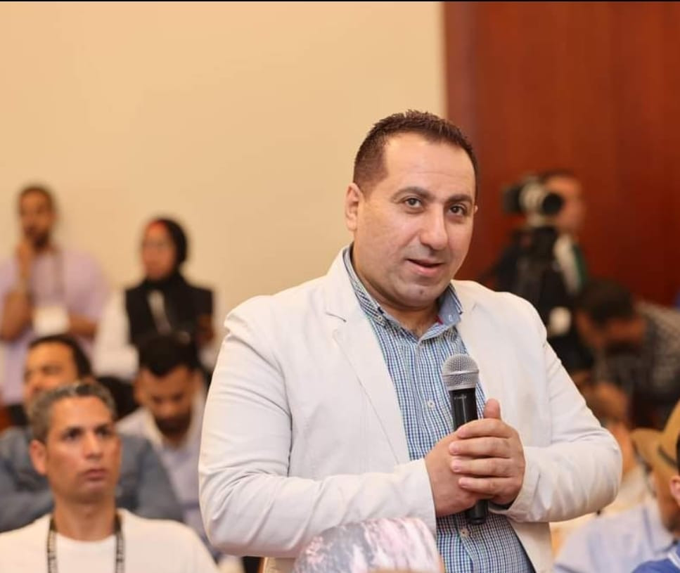 الناقد الفني عماد يسري