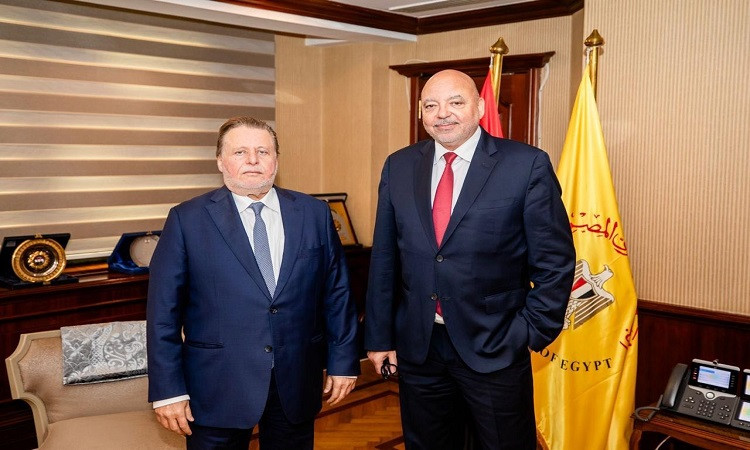 تبادل الخبرات