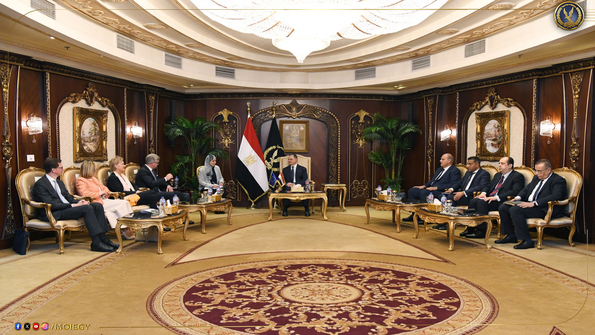 وزير الداخلية