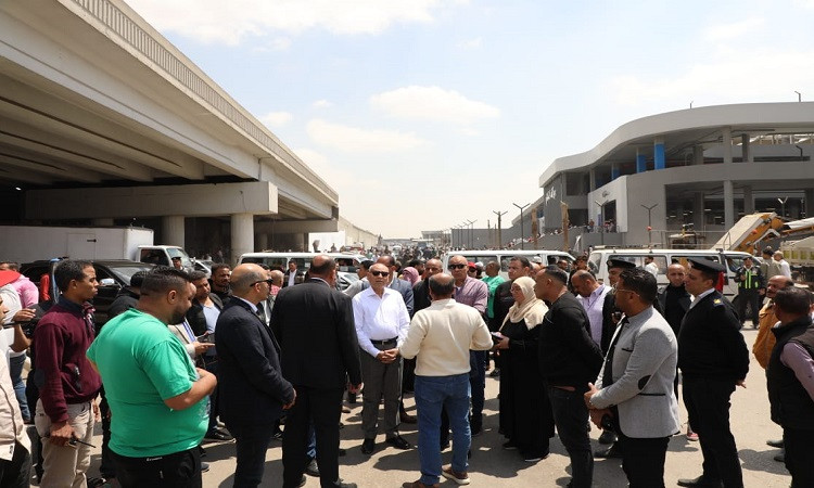 محافظ القاهرة يتابع أعمال رفع كفاءة المنطقة المحيطة بموقف السلام النمو