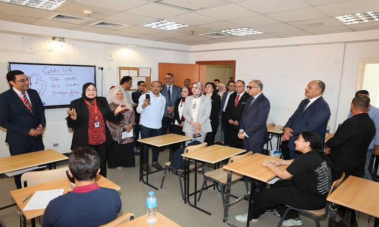 محافظ المنيا (1)