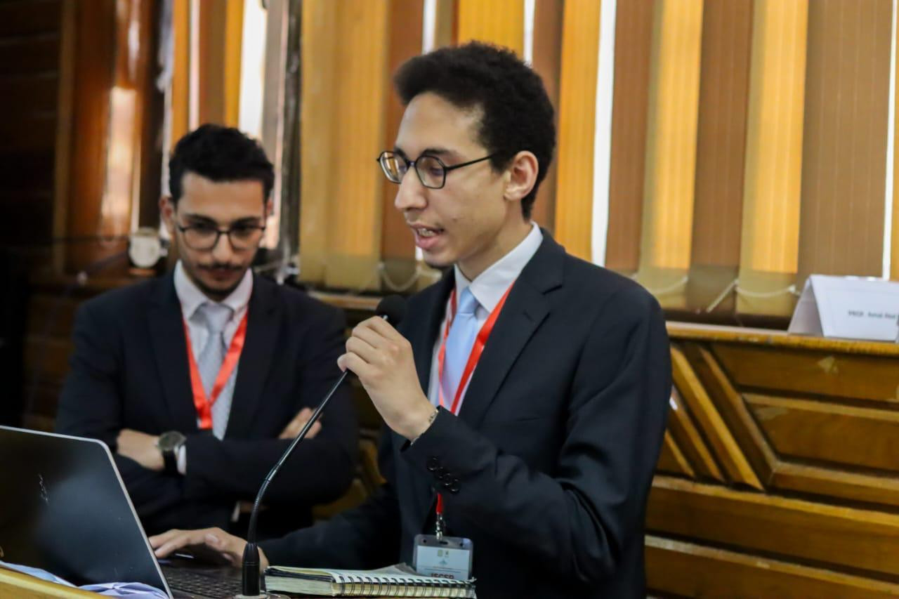 جامعة القاهرة