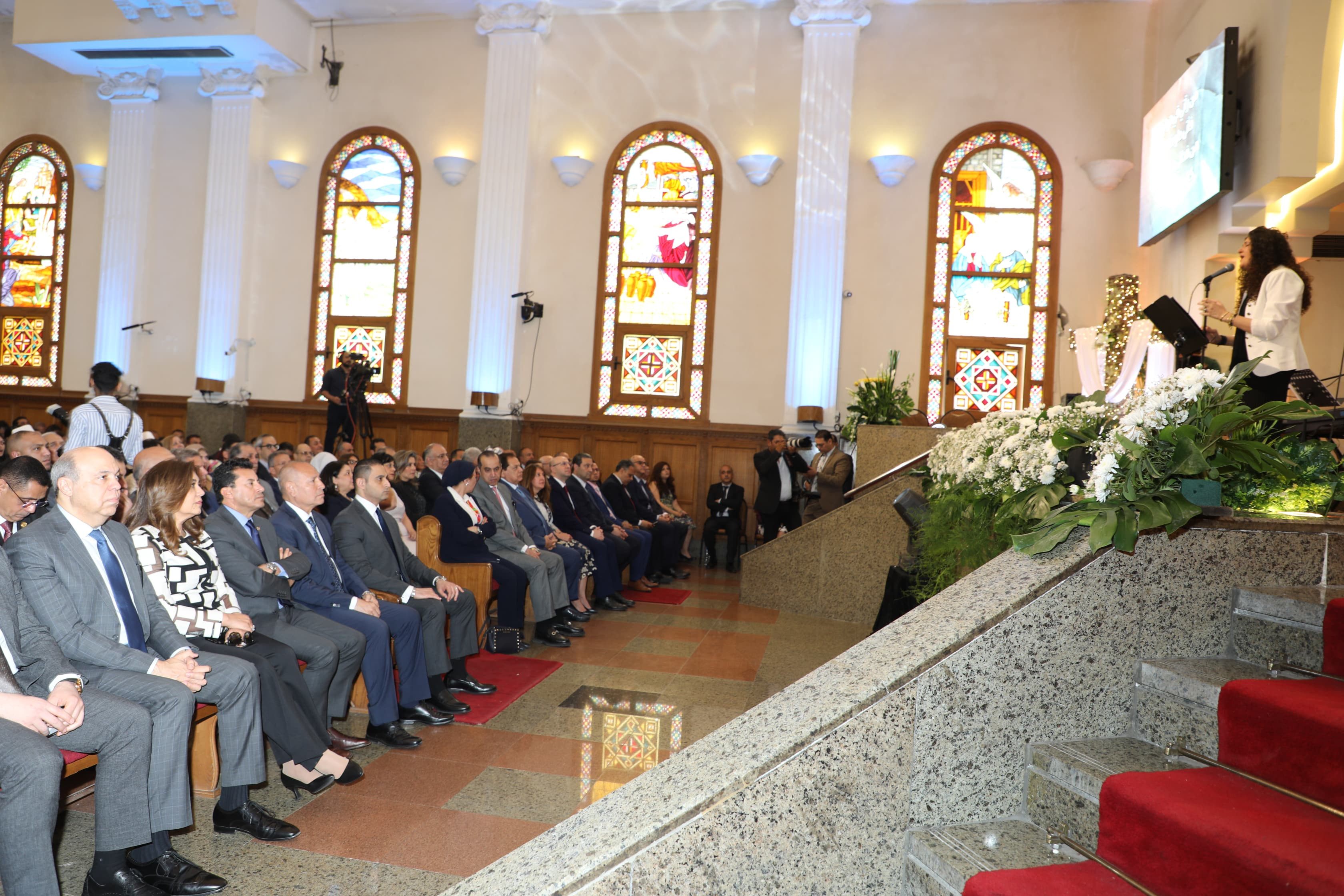 محافظ القاهرة يشارك في احتفال عيد القيامة