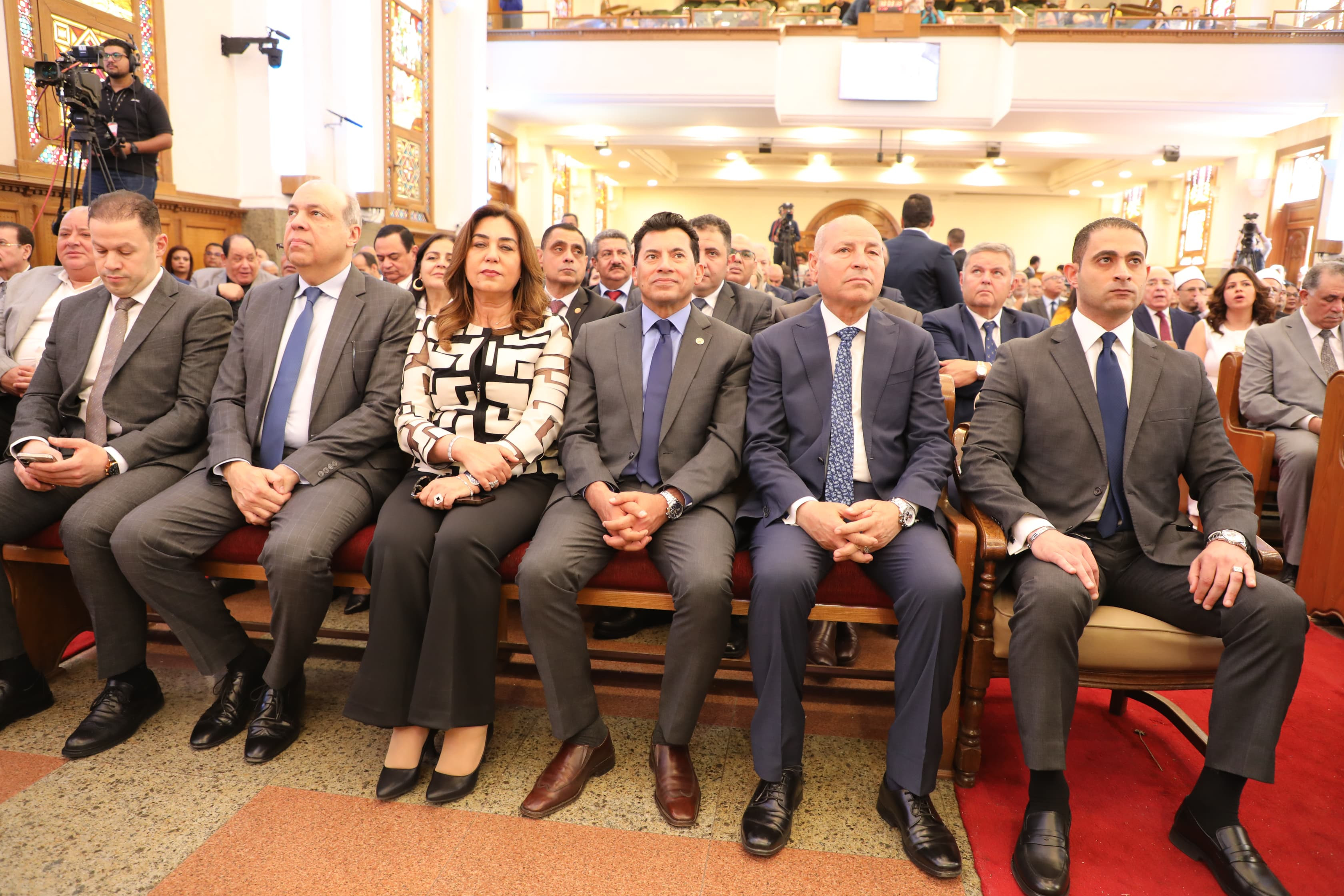 محافظ القاهرة يشارك في احتفال عيد القيامة