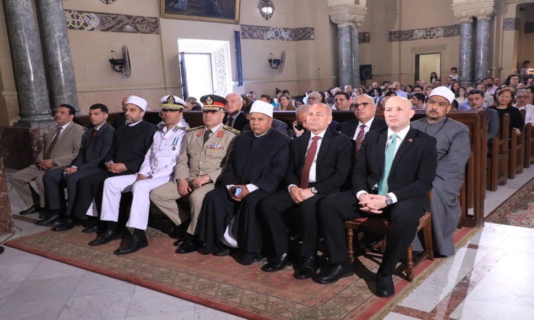 محافظ القاهرة يشهداحتفال الأرمن الأرثوذكس بعيد القيامة ويؤكد الوحدة ال