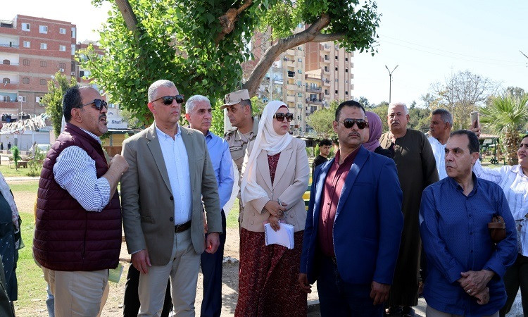 محافظ الإسماعيلية يطلق خطة شاملة لتطوير الحدائق