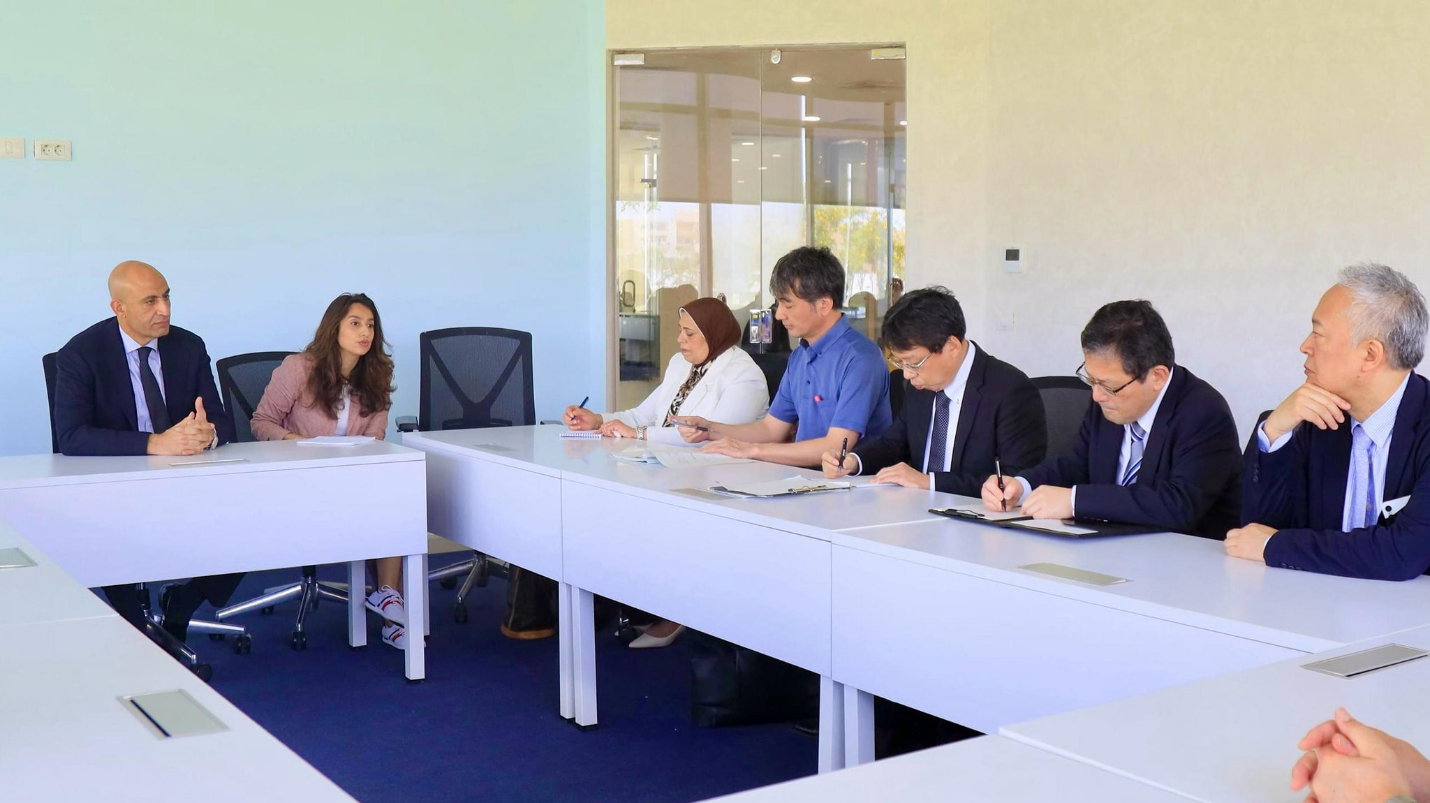 وزير التعليم ووفد ياباني