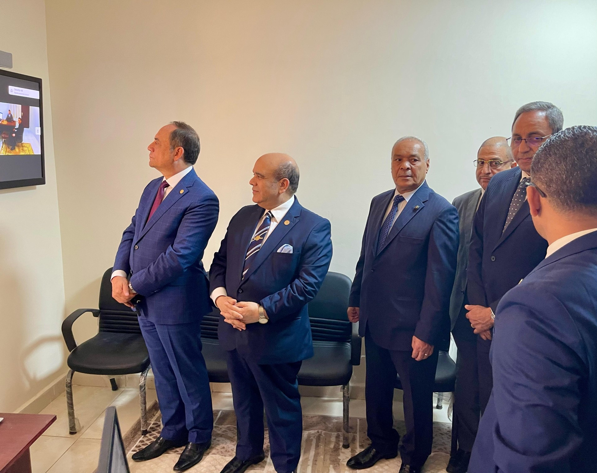 رئيس النيابة الإدارية ومحافظ قنا