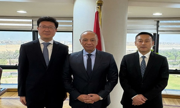 وفد من الطيران المدني الصيني يزور مصر لتعزيز التعاون المشترك