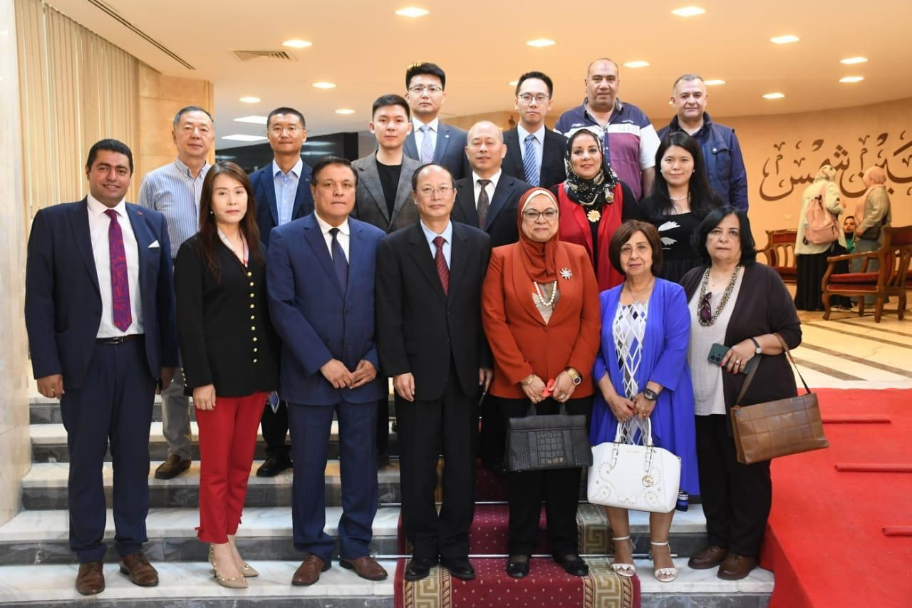 جامعة عين شمس