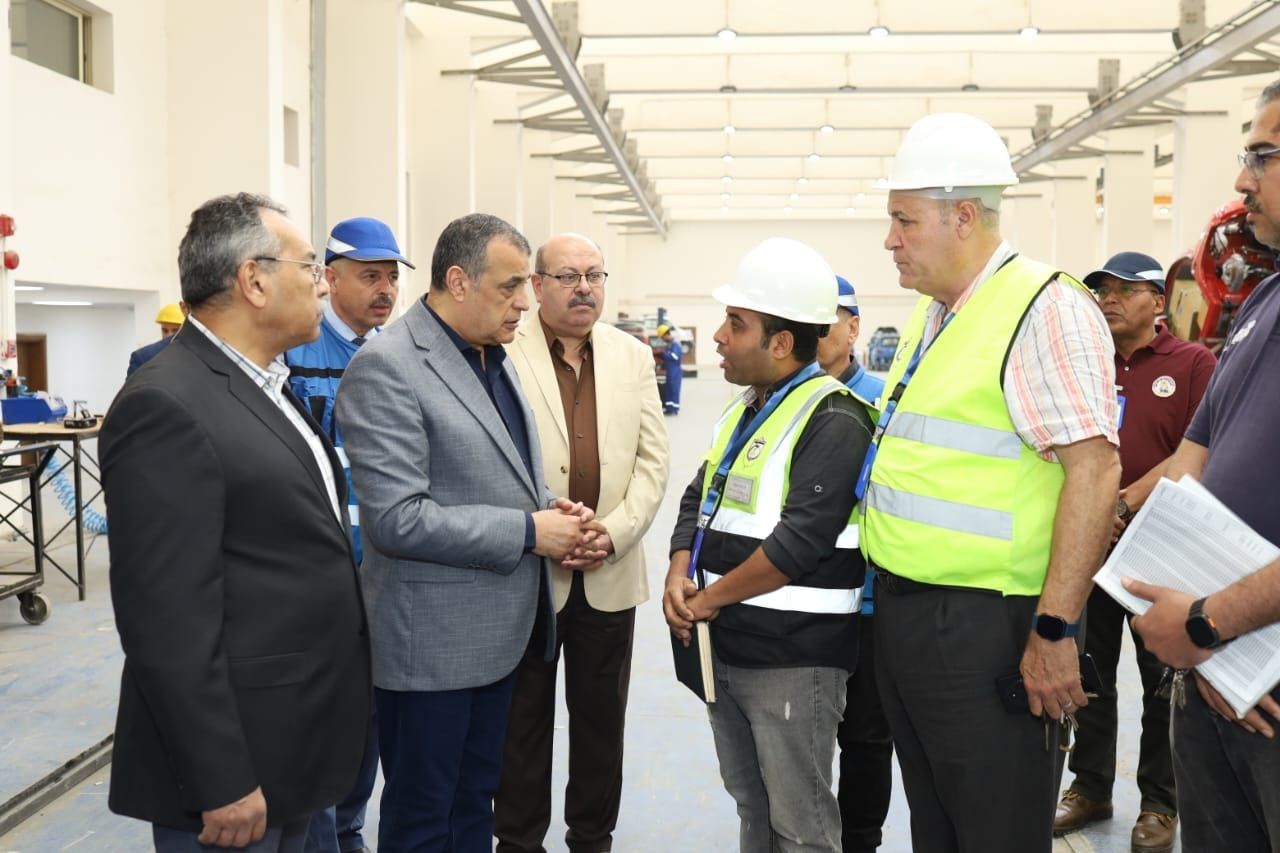 وزير الانتاج الحربي