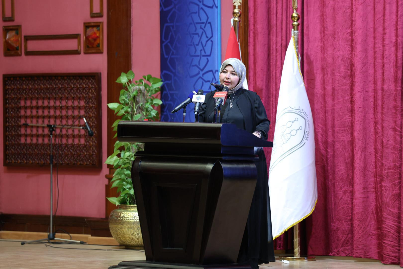 منتدى اسمع واتكلم