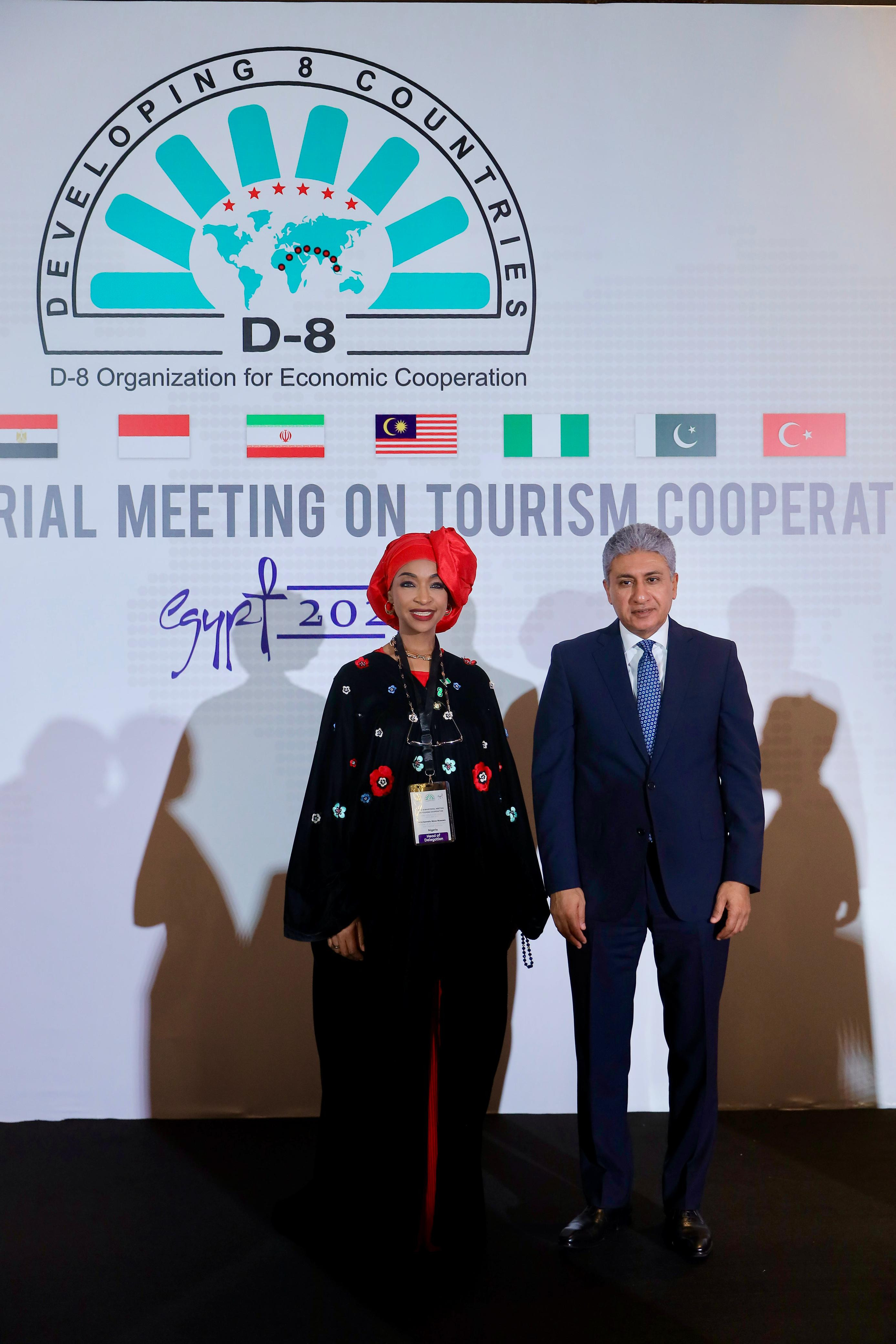 وزراء السياحة